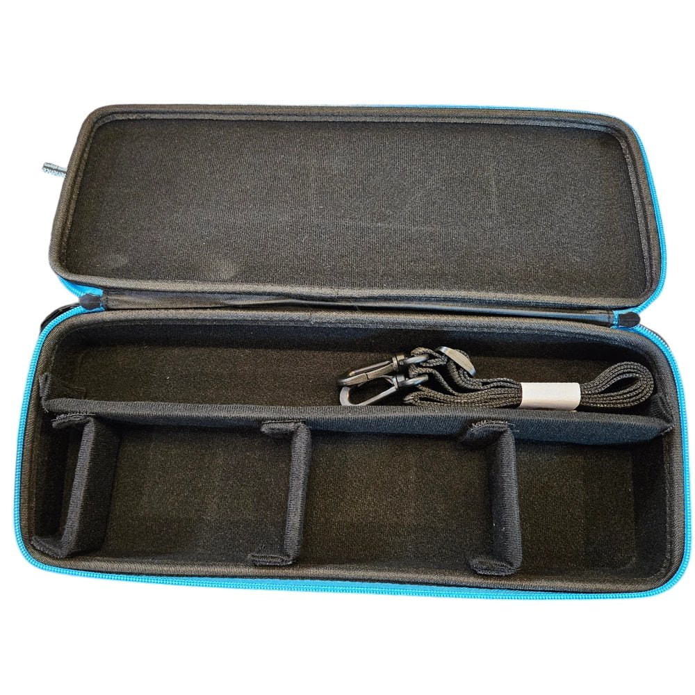 Pro Player All-in-Bag rummer nemt tre sæt kort og en spillemåtte. 