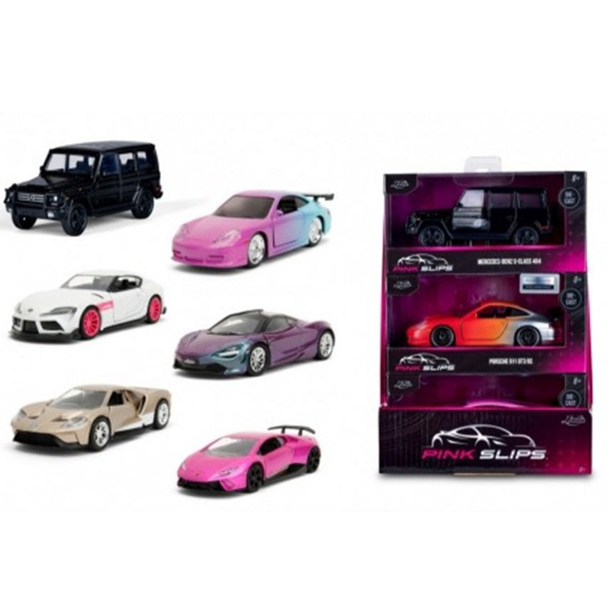 Pink Slips modelbiler i 1:32 skala. En stilfuld og detaljeret miniature til samlere og motorsportsfans.