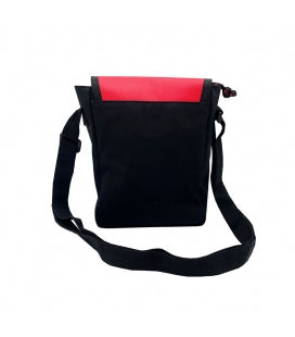 Poké Ball skuldertaske – en funktionel taske til Pokémon-entusiaster.