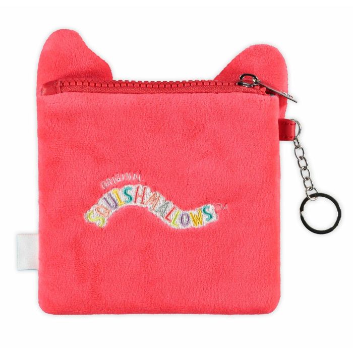 Squishmallows pung med Cam motiv i fluffy materiale og lynlåslukning – med broderi på bagsiden.